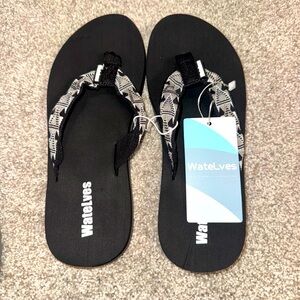 SOLD  Flip-Flops Thong Sandals 7.5 Women’s Black & White Brand New